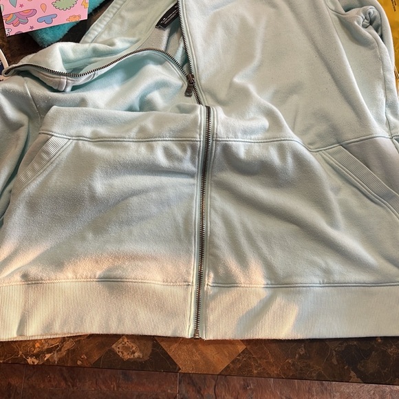 Under Armour zip up. - Picture 4 of 4